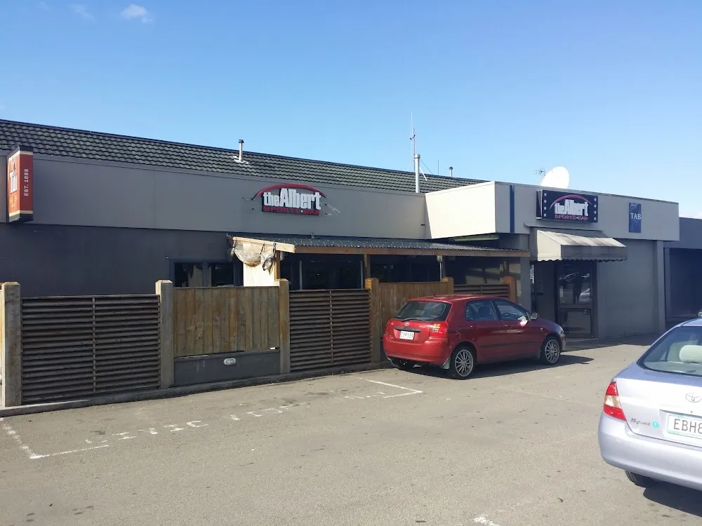 17 albert sports bar